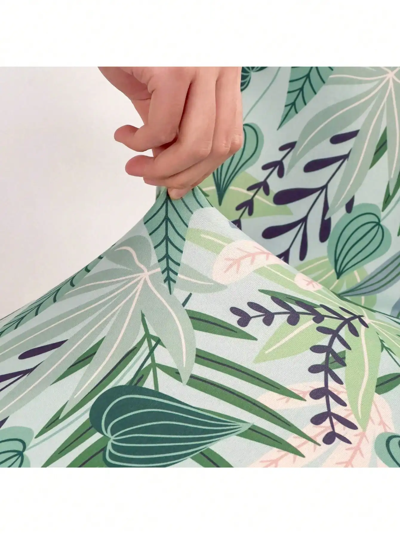 Outdoor Tropical Print Sofa Cushion Cover Image 13