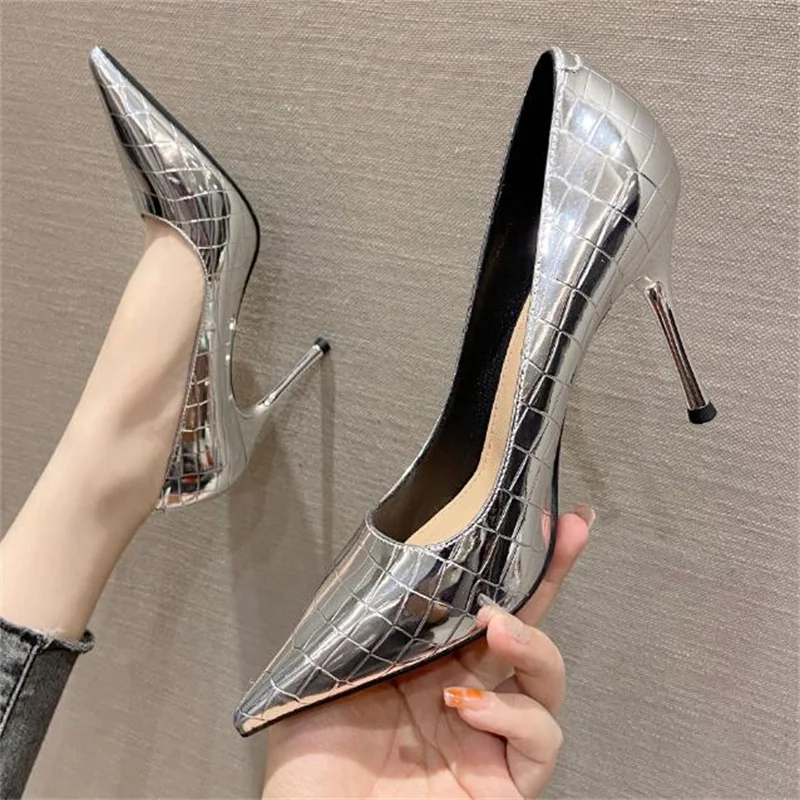 

Fashion Women Pumps Pointed Toe High Heels Women Career Office Shoes Checkered Patent Leather Banquet Shoes