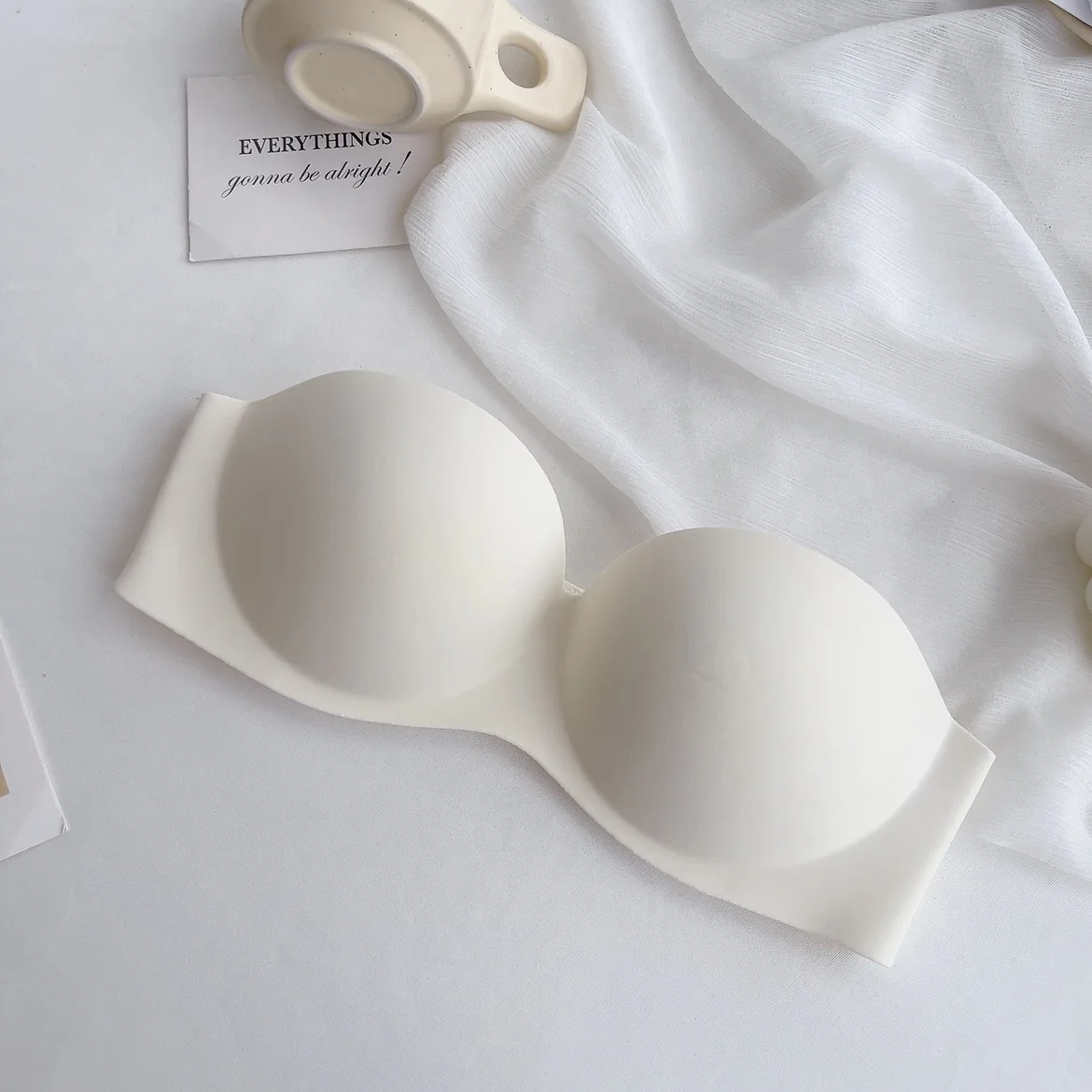 Summer Anti Slip Strapless Invisible Sexy Bra Women's Wedding Dress Beautiful Back Gathering Bra Seamless Comfort Bras Lingerie 3