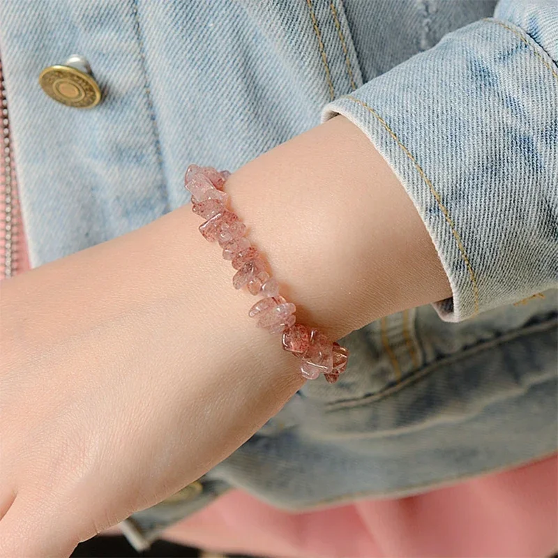 Natural Crystal Crushed Stone Bracelet Irregular Reiki Lucky Elastic Bracelet Ladies Fashion Strawberry Crystal Amethyst Jewelry 4