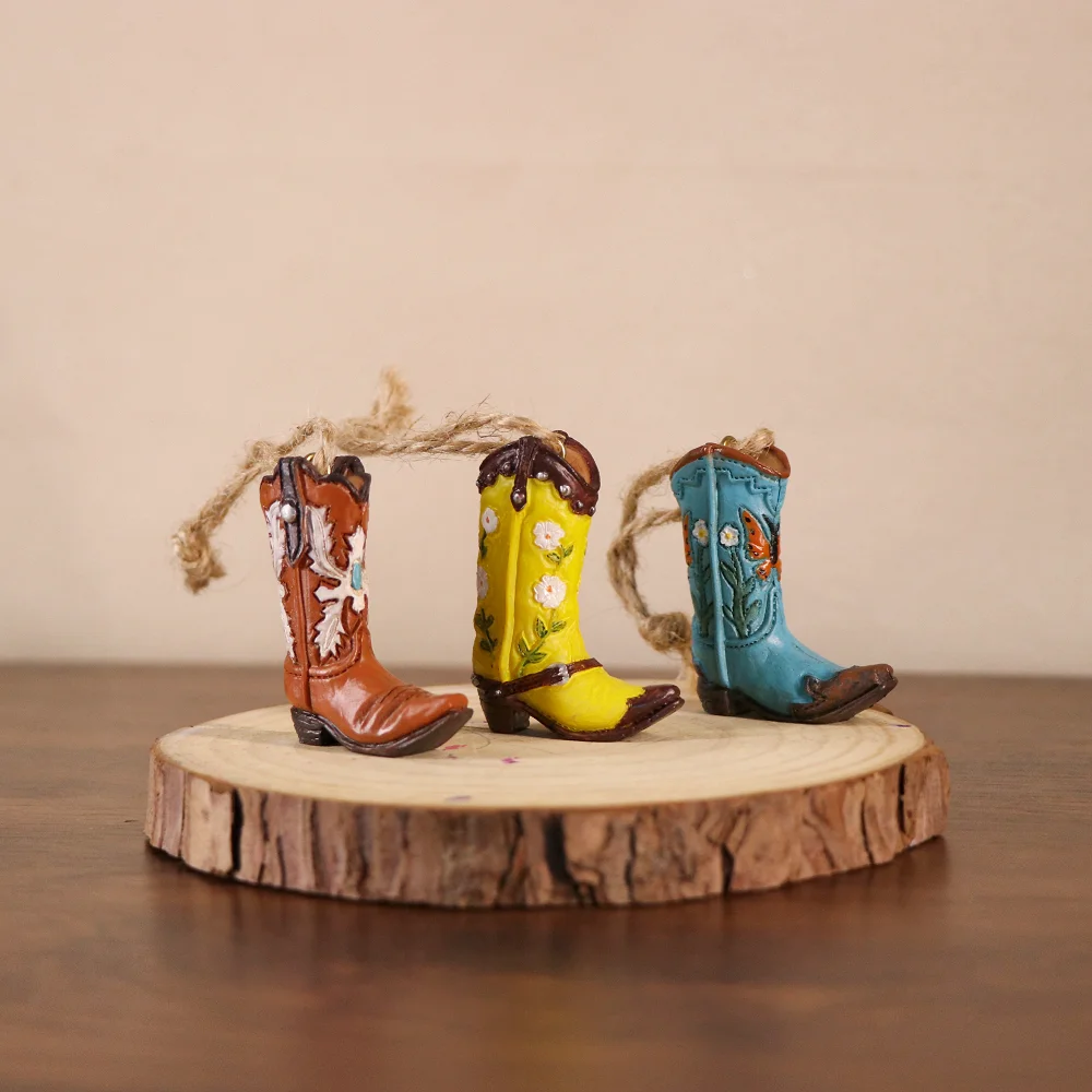Resin Small Boots Model Figurines Christmas Tree Pendant Decoration Hanging Wall Porch Western Denim Handicrafts Accessories