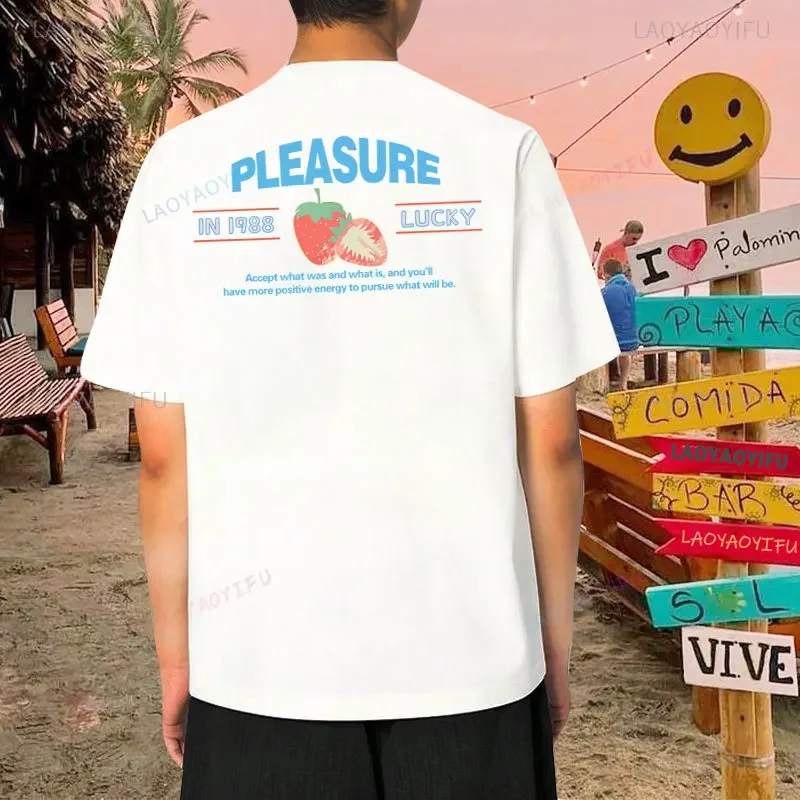 Pleasure In 1988 Lucky Strawberry Man Graphic T-Shirt Accetta Ciò Che Era E Cosa Significa Seguire La Futura Maglietta In Cotone Boy