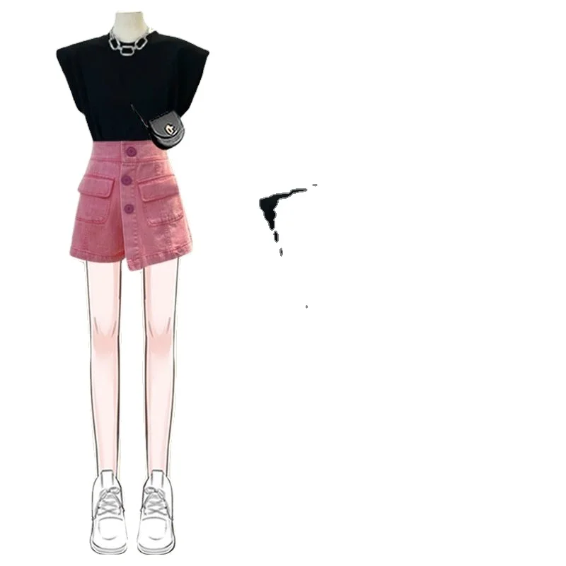 

Костюм женский из двух предметов с коротким рукавом, круглым вырезом и брюками с высокой талией