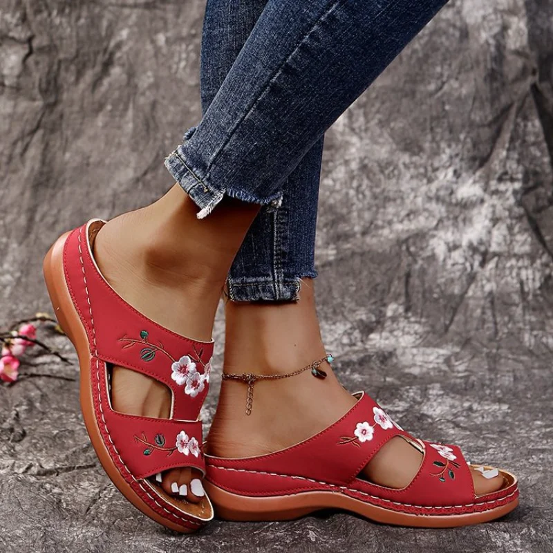 Women Casual Sandals Comfortable Soft Slippers Embroider   Flower Colorful Ethnic Flat Platform Open Toe Outdoor Beach Shoes
