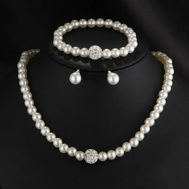 Perlen-Schmuckset Für Damen – Halskette, Armband, Ohrringe & Ring In Weiß (4-teilig)