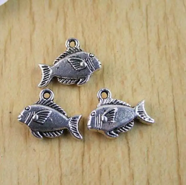 

16pc 17*13mm Tibetan silver cute crafted fish charms h1095