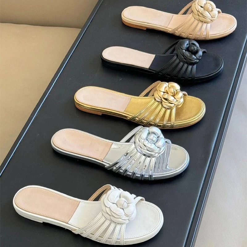 Women's Slippers 2024 European and American Summer New Casual Outwear Camellia Open Toe Flat Heel Slippery Beach Shoes