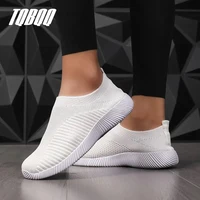 Women's Solid Color Sports Sneakers Breathable Mesh Woven Outdoor Lightweight Low Top Walking Sports Socks Shoes