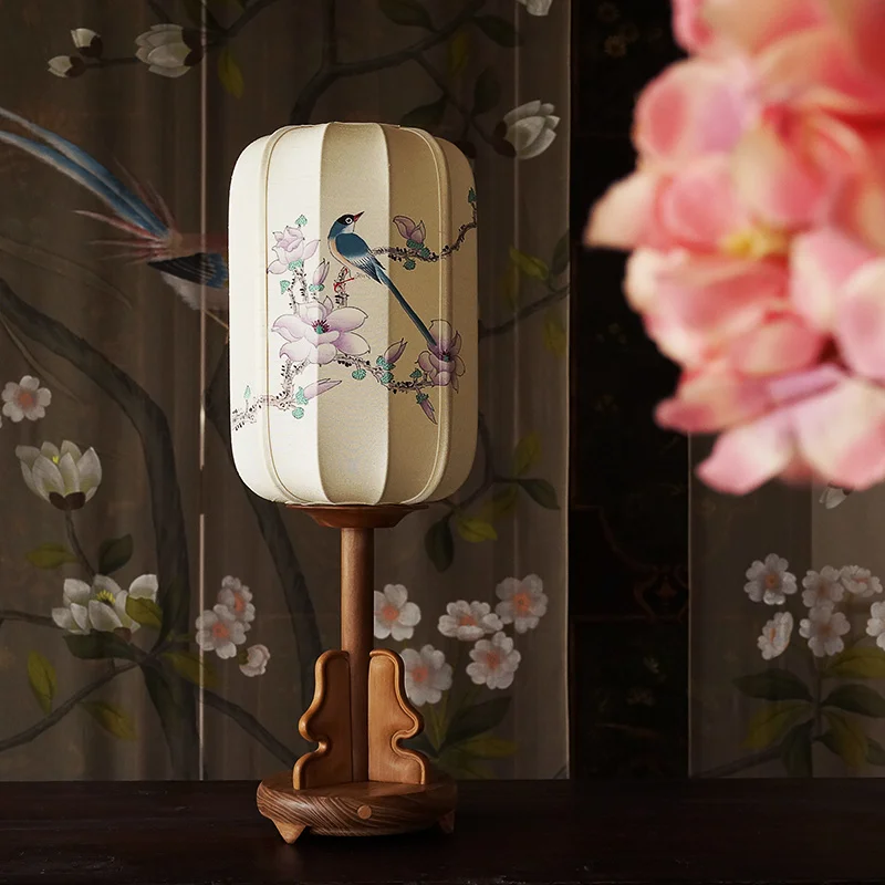 Chinese Cloth Art Table Lamp Small Hand-Painted Teen Silk Night Lights Advanced Sense Study Bedroom Bedside Lamp
