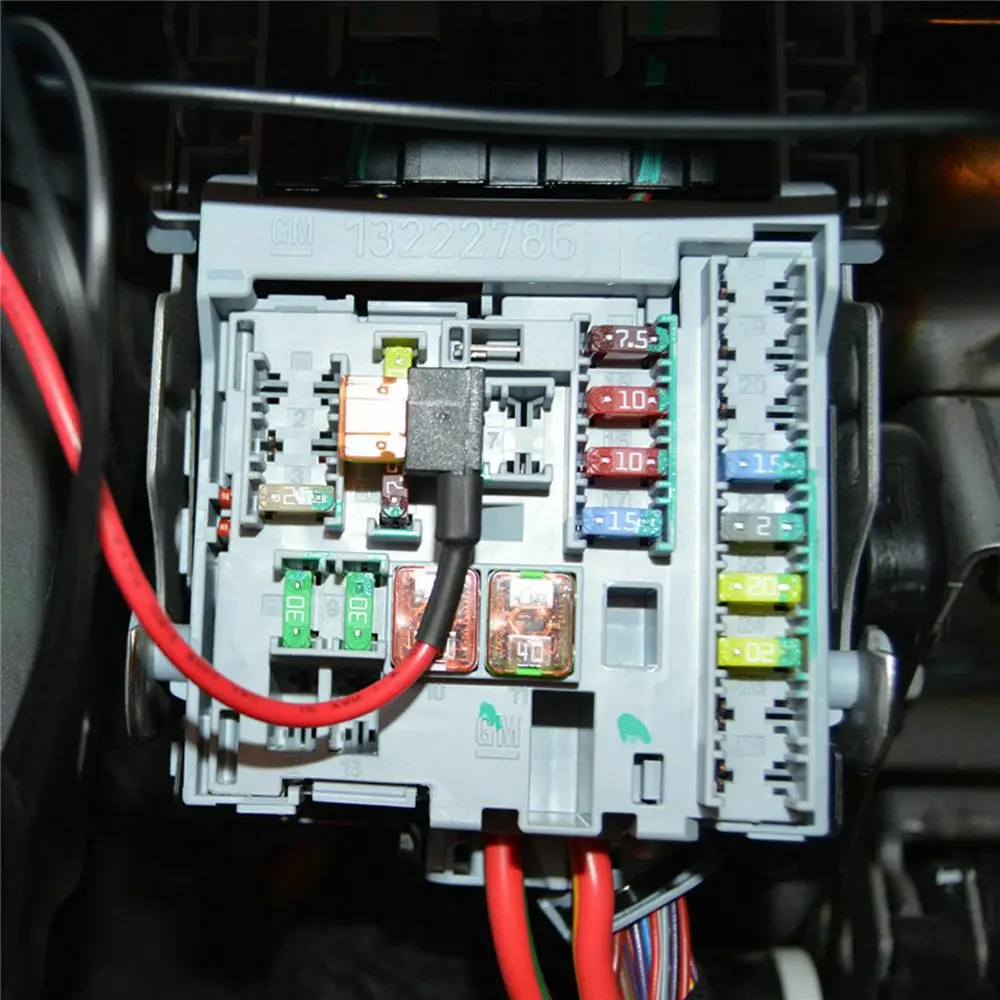 12V Blade Fuse Holder Boxes Take Electrical Appliances Fuse Holder Adapter Mini ATM Car Add-A-Circuit Tap