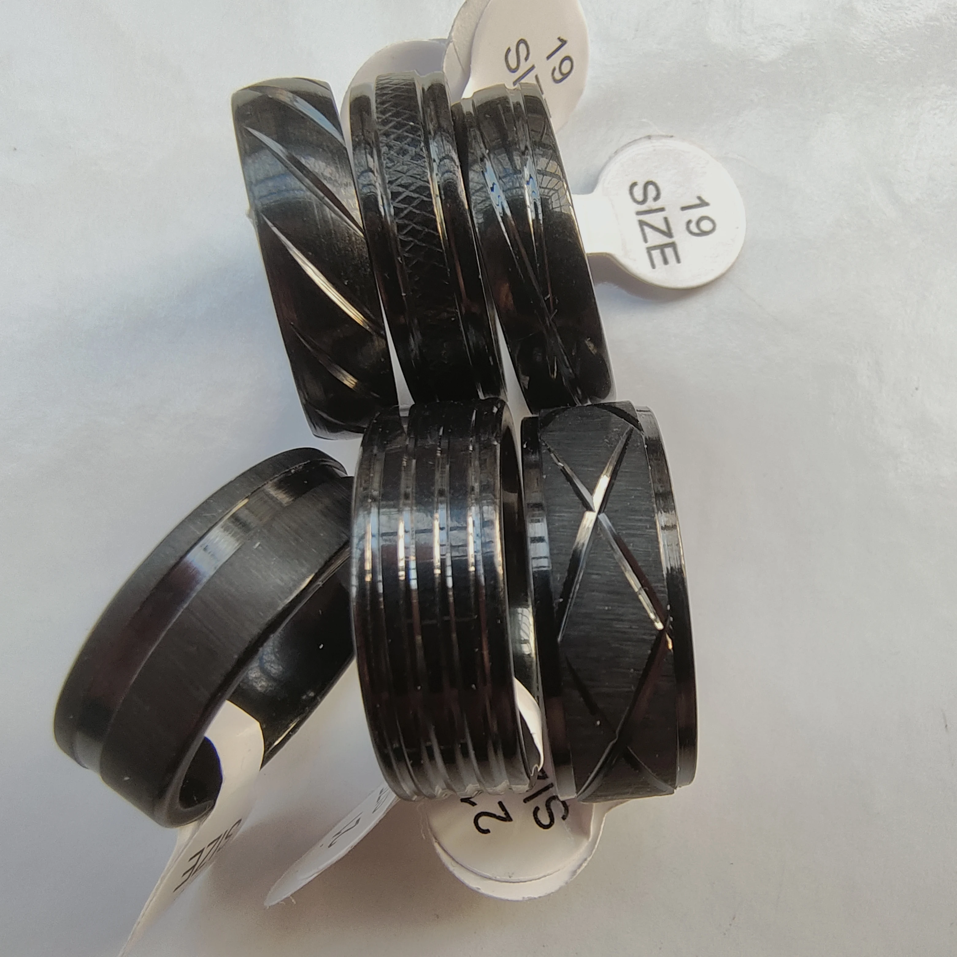 18/36pcs Wholesale Fashion Punk Men's and Women's Rings Cut pattern Wedding Ring Men and Women Engagement Party Jewelry Gifts