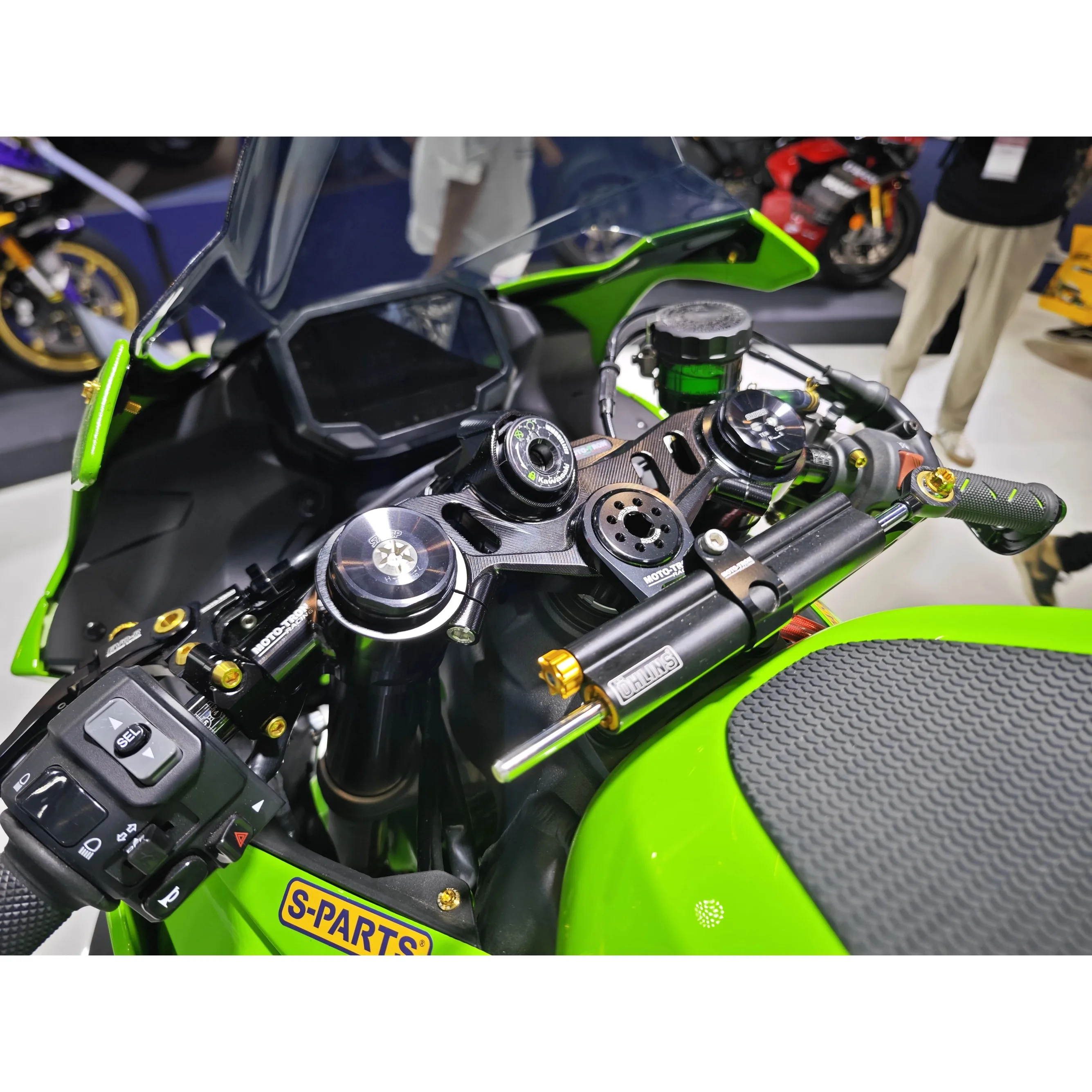 Sf6587932ce0b471faa8f613b6a29b