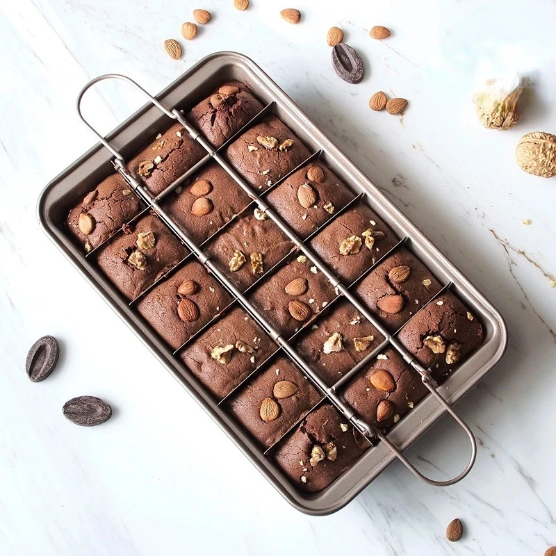 18 셀 베이킹 팬 브라우니 Bakeware 금형 내장 슬라이서 탄소강 과자 도구 초콜릿 케이크 금형 주방 베이킹 팬
