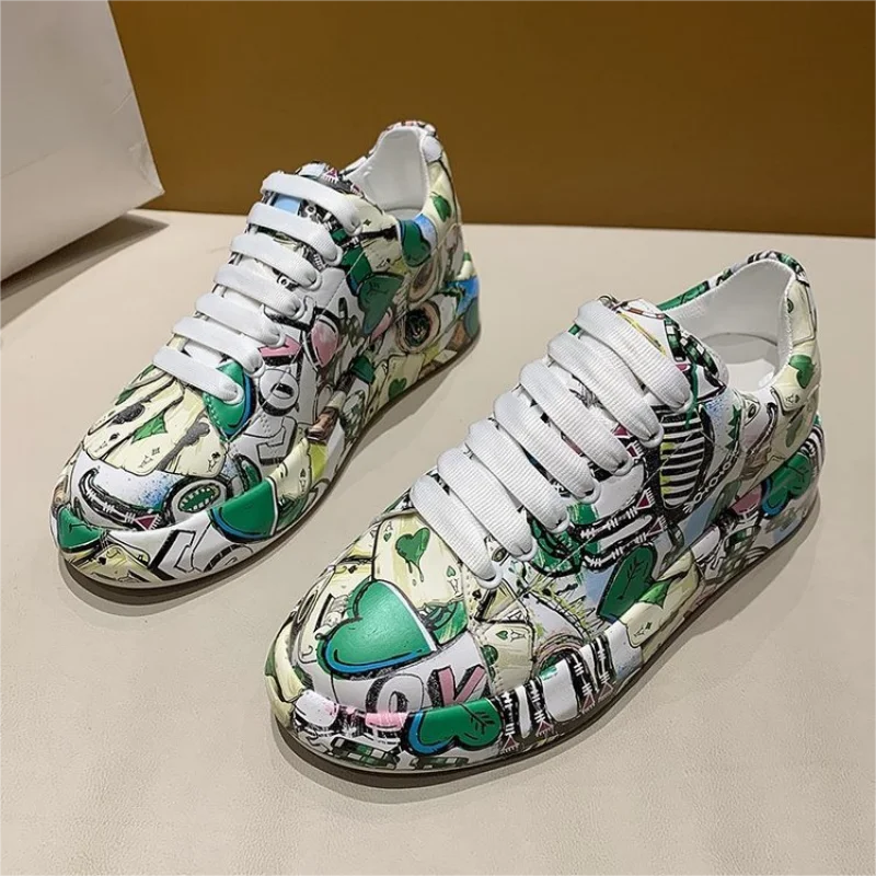 

Thick-soled Increased Women's Sports Shoes Women 2021 New Women's Hand-painted Graffiti White Shoes Outdoor Casual Shoes