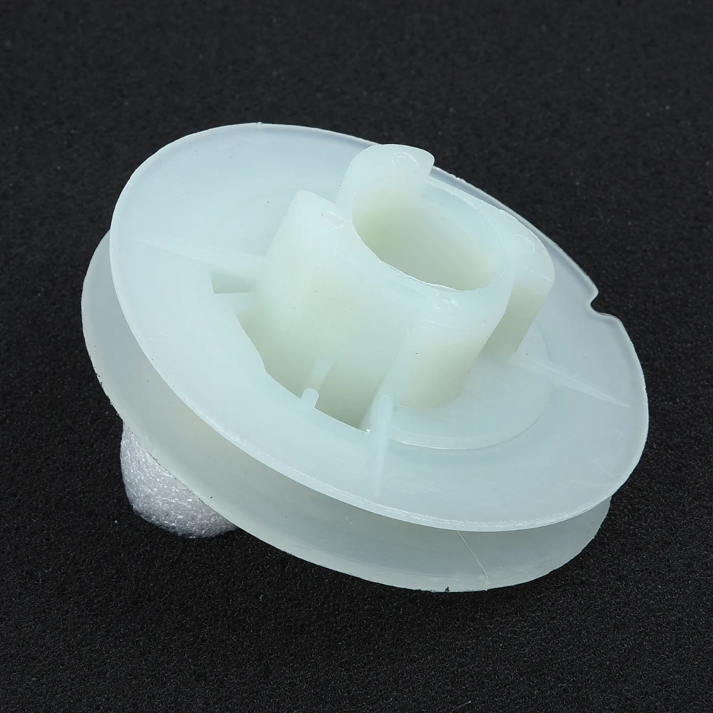 

63*17*12mm Recoil Starter Pulley Chainsaw Spring Pulley Rope Tool Part Fits For 4500 5200 5800 45CC Accessory