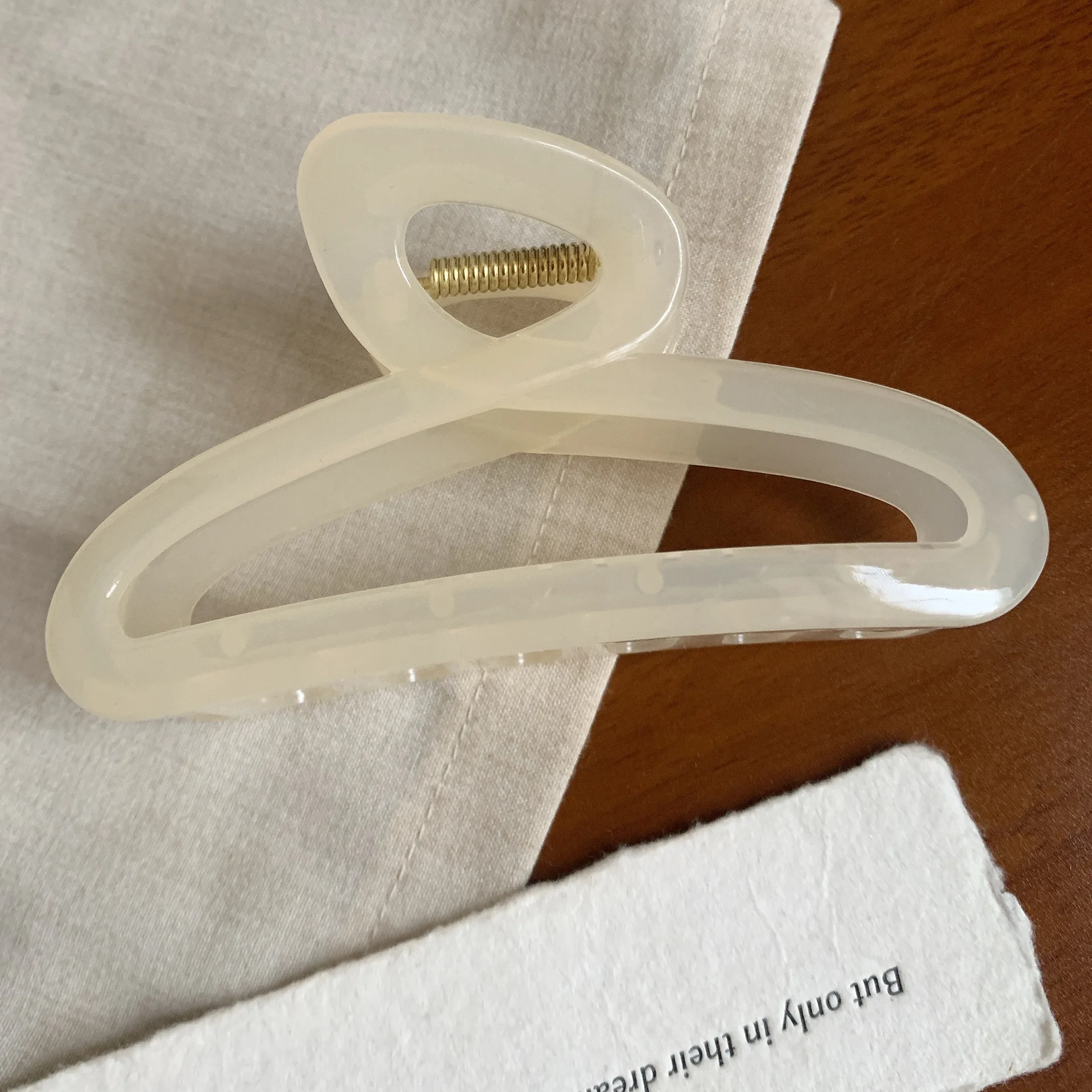 1 Stück geleefarbter Spritzguss-Clip für Damen im neuen High-End-Stil, große Haarspange mit Platte, Hai-Clip-Haarspange – Detail 9