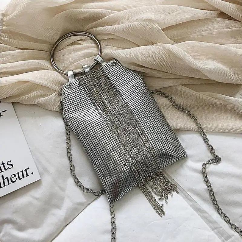 2023 Tassel Hanging Diamond Chain Aluminum Sheet Bracelet Dinner Handbag Fashion Evening Party One Shoulder Crossbody Women Bag