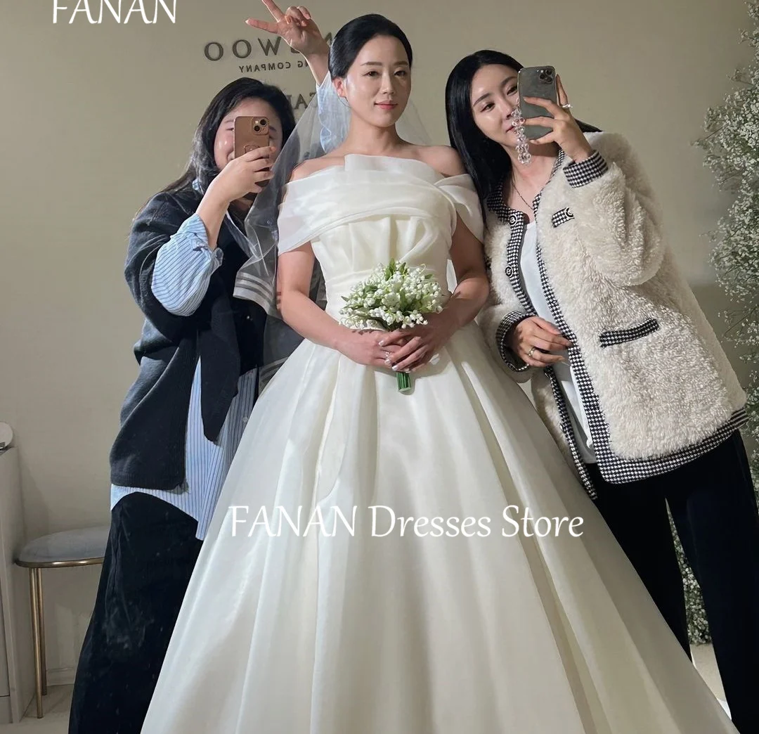 

FANAN Short Sleeves Strapless Korea Ivory A-Line Wedding Dresses 웨딩드레스 Organza Ruched Custom Made Bride Gowns Plus Size