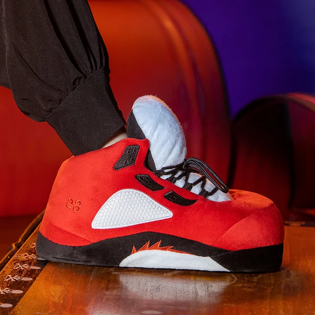 Fashionable High-top house Slippers, soft fluffy as clouds,Warm anti-slip winter slipper with thick soles for men women children 1