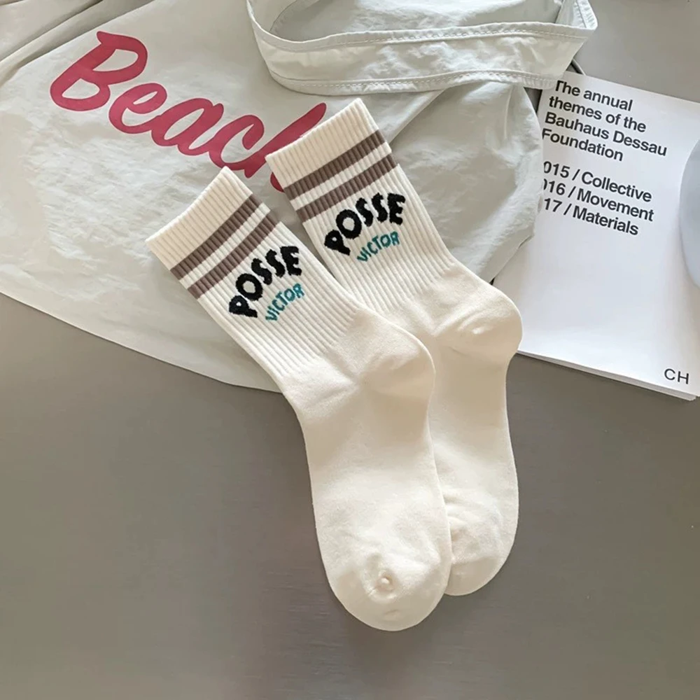 5 Paar modische Damensocken, neue Mädchen-Street-Casual-Crew-Socken, atmungsaktiv, mit Buchstabenmuster, trendig, bequem, Baumwollsocken, lange Socken – Detail 8