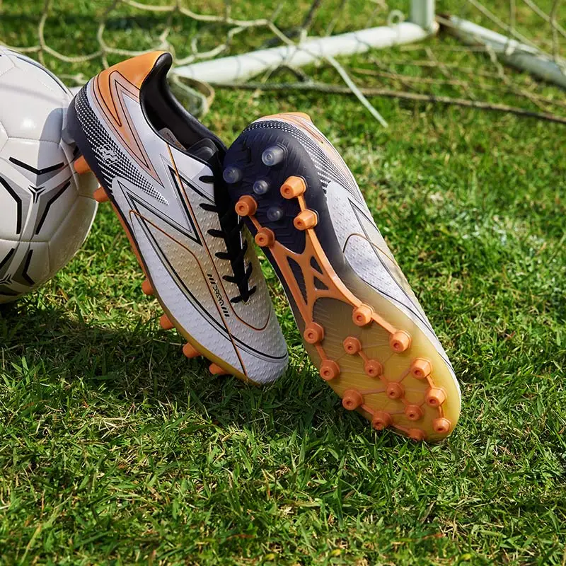 361 Degrees Men Soccer Shoes AG Youth Training Football Boot Comfortable Outdoor Non-slip Turf Sneakers Chuteira Campo 672417902