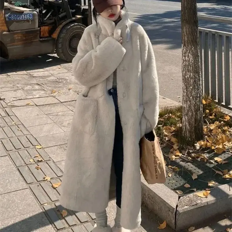 Women's 2024 Winter Mid Length Loose Slim Skin Fur Lntegrated Environmental Protection Mink Fur Coat With Fur Fur Fur Buckle WLF