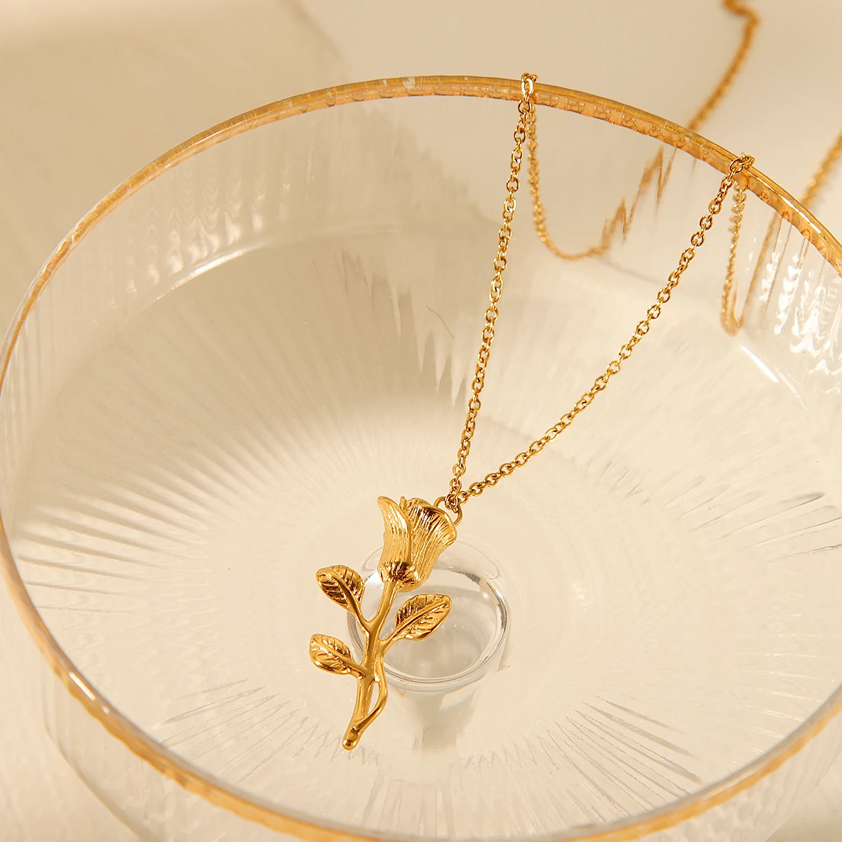 Huang Chao Damen Edelstahl Anhänger Halskette Modische Mond Rose Anhänger Halskette Hals Schmuck Heißer Verkauf – Detail 2