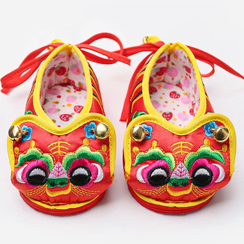 Chaussures folkloriques chinoises brodées à la main pour bébés, chaussures  de gril astronomique Melaleuca, chaussures rouges pour nouveau-nés, cadeau  CPull, nouveau