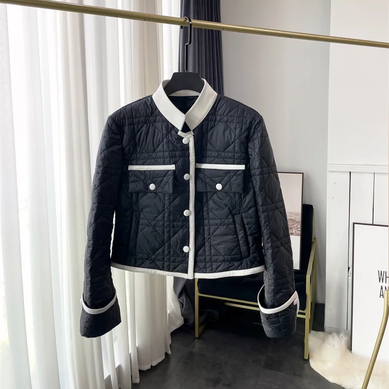 Рисунок 2 - Роскошные женские куртки 2023