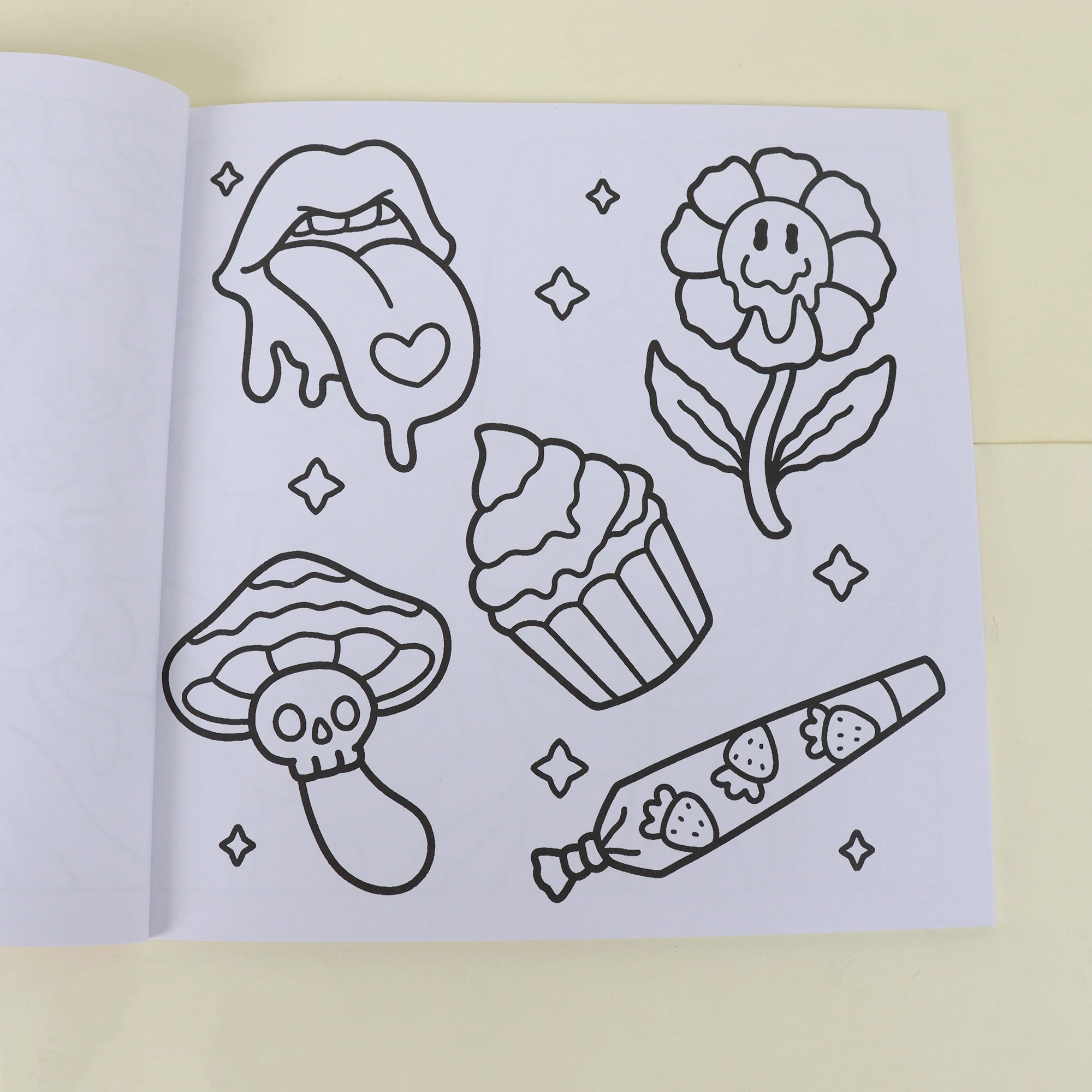 1 Psychedelic And Fashion Coloring Book Drawing Book, with 40 Pages of Cute Mushrooms, Snails, Sunflowers, Cats And Other Patter 5