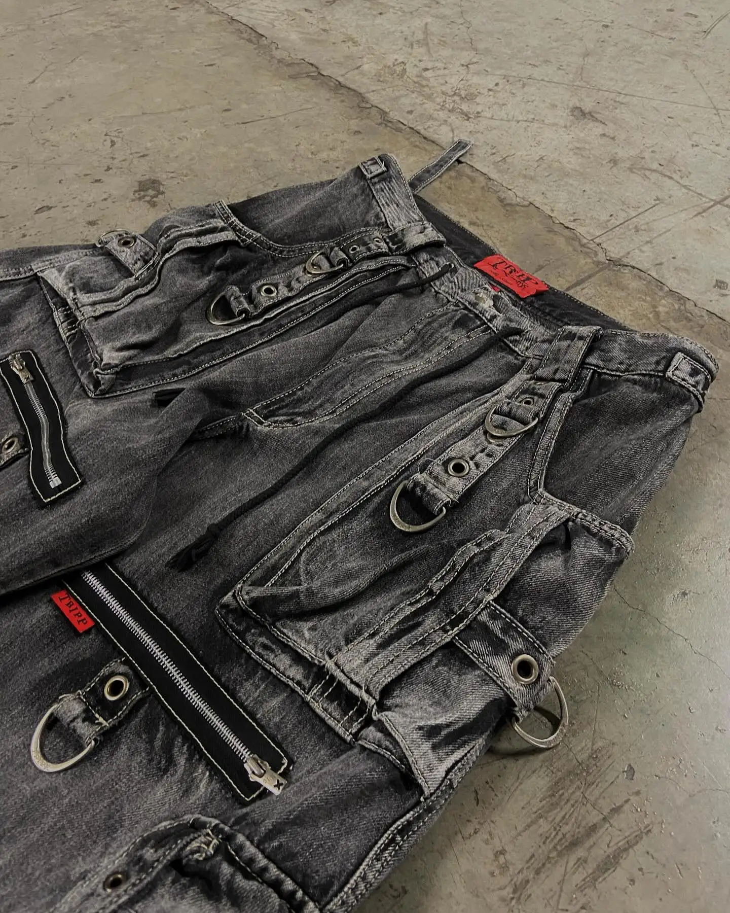 Mens Jeans Streetwear Vintage Heavy Duty Y2K Hip Hop Multi Pockets Distressed Washed Ripped Loose Oversized Wide Leg Pants
