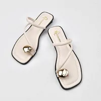 Sandales femme chaussures de luxe pour femmes tongs femme randonnée sandale Mules chaussons pour femmes pantoufle chaussures d'été vente 3