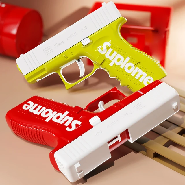 Manual water gun for children playing outdoors, water spray gun for summer outdoor water fights and water play 4