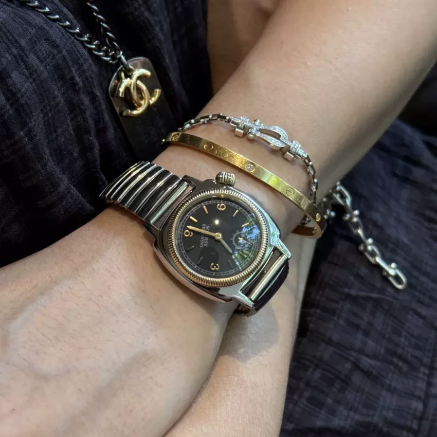 Classic Style Elastic Spring Strap Watch with Large Digital Quartz Watch for Men and Women, Father Mother's Day Gift Watch