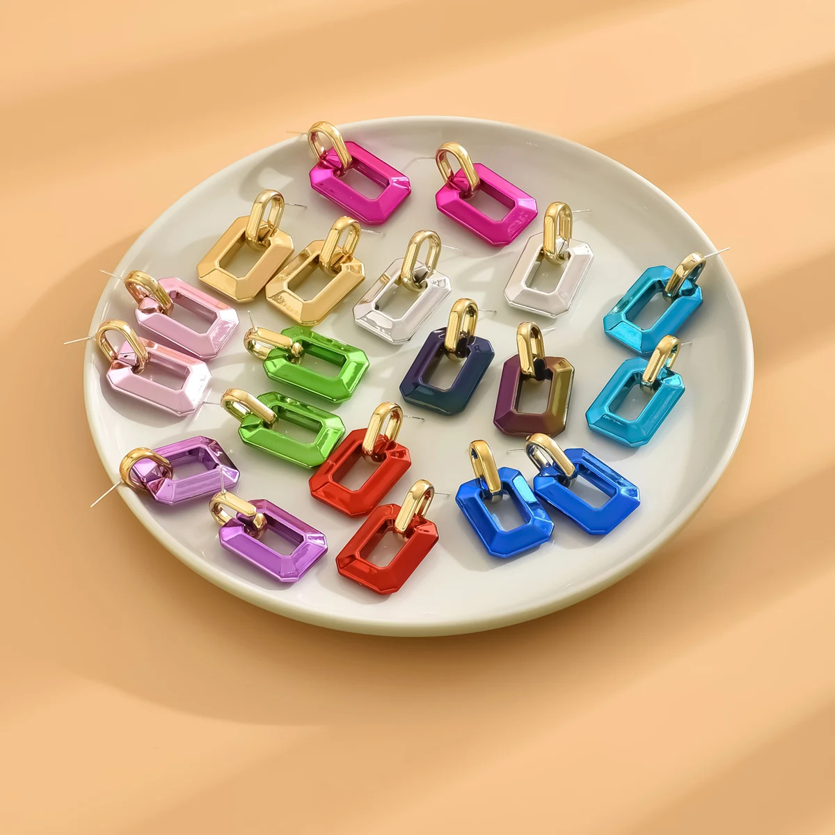 Vintage Geometric Metallic Color Acrylic Y2K Stud Earrings for Women Frost Spray Leather Fashion Earnail Style
