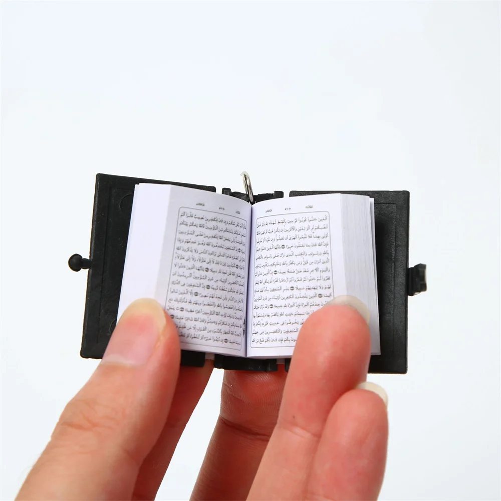 1Pcs New Muslim Keychain Resin Islamic Mini Ark Quran Book Real Paper Can Read Pendant Key Ring Key Chain Religious Jewelry images - 6