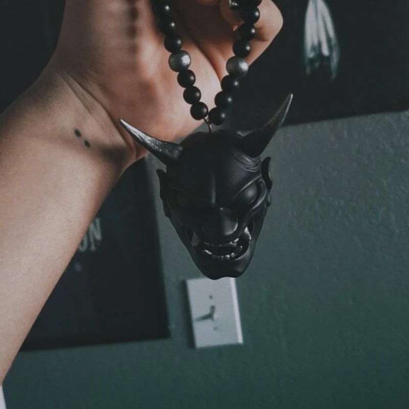 

Подвеска в виде шлема самурая, японская маска-демон, Кабуто, маски для Хэллоуина, подарок для детей