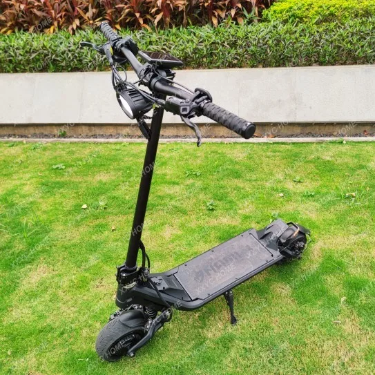 Высокомощный скутер с двойным приводом