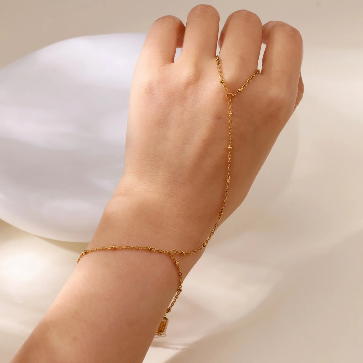 Trendy Stainless Steel Zircon Beads Back of Hand Chain Finger Bracelet