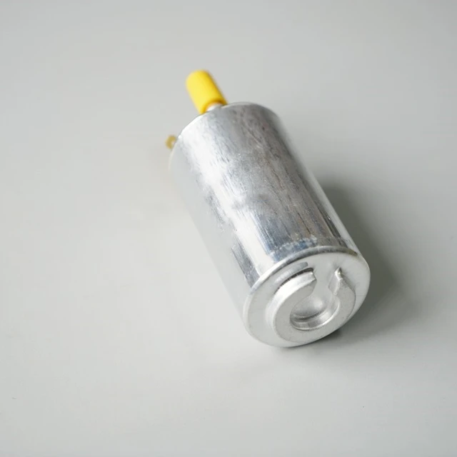 Volvo v40 2.0 T3 fuel filter location