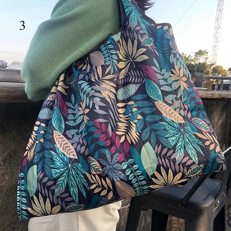 Eco-Friendly Large-Capacity Foldable Shopping Tote with Convenient Pouch
