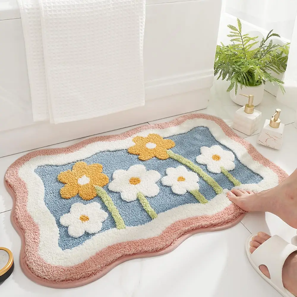 Cute Flower Bath Mat, Non Slip Water Absorbent Bathroom Rugs 1