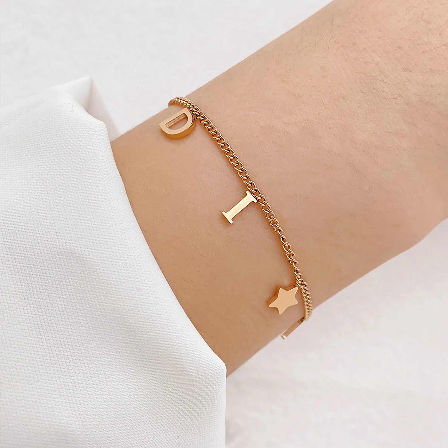 Pendant Bracelet Korea Fashion Letter Star Pendant Bracelet Woman Simple Vintage Creative Luxury Jewelry Accessories Gifts
