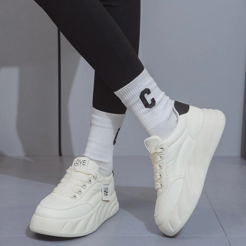 Platform Sneakers Women Fashion Designer Ladies Sports Shoes Casual Shoes Flats Tennis Female Shoes Zapatos Mujer 2024 Tendencia