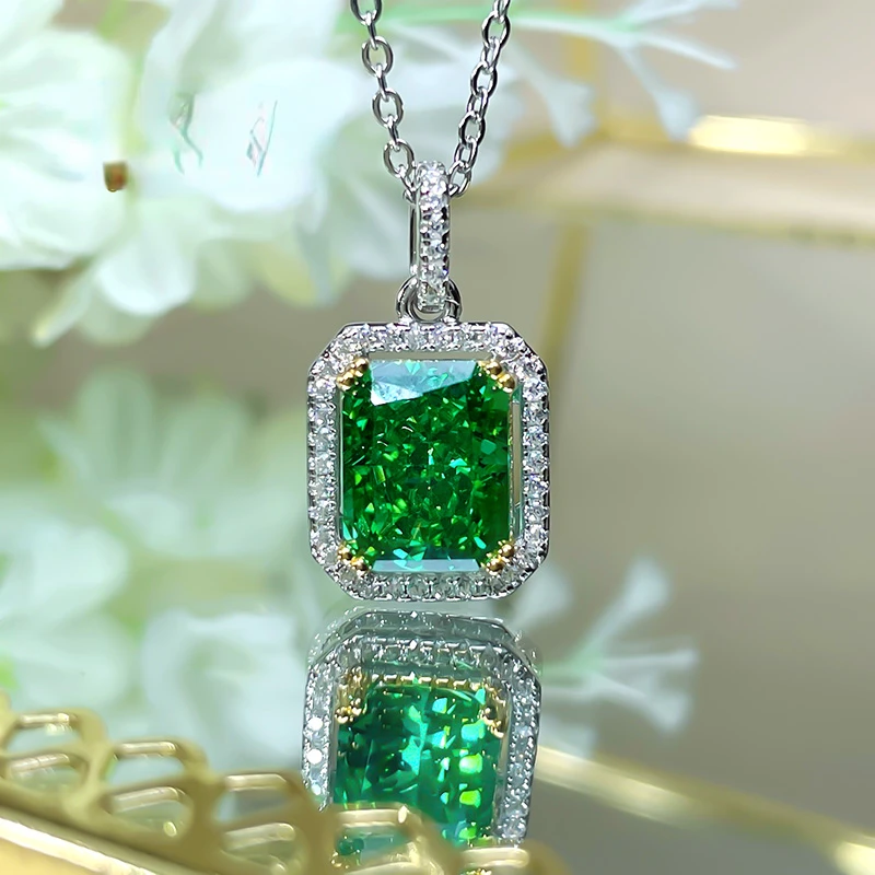 ダイヤネックレス/バケッド/エメラルドカット エメラルドカットダイヤ