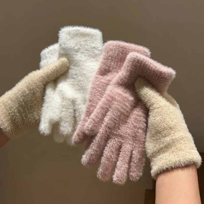 

Winter Warm Plush Gloves Women Solid Color Mink Velvet Five Finger Gloves Outdoors Windptoof Wrist Warmer Fur Fluffy Mittens