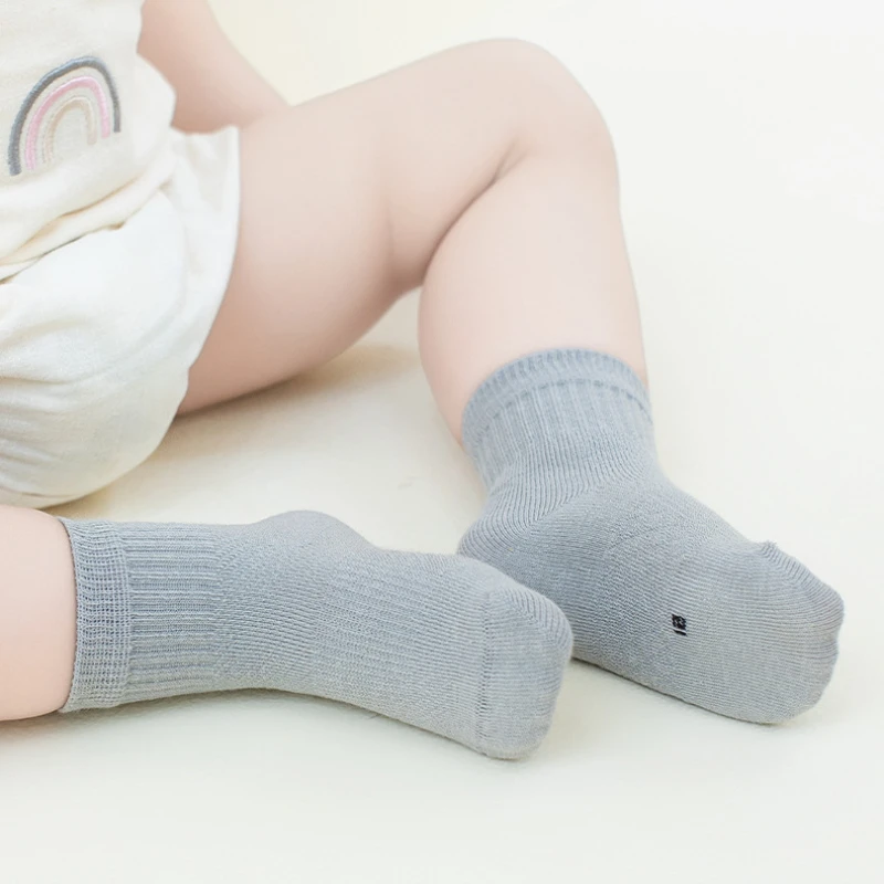 Носки для мальчиков и девочек средней длины, летние тонкие сетчатые однотонные носки для малышей класса А, Антибактериальные Детские носки с защитой от запаха, детские носки