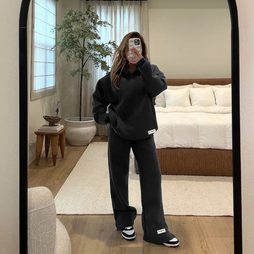 

2023 Autumn/Winter Women's All Cotton Loop Two Piece Set with Letter Printing Hooded Sweater and Pants Set for Casual Couples
