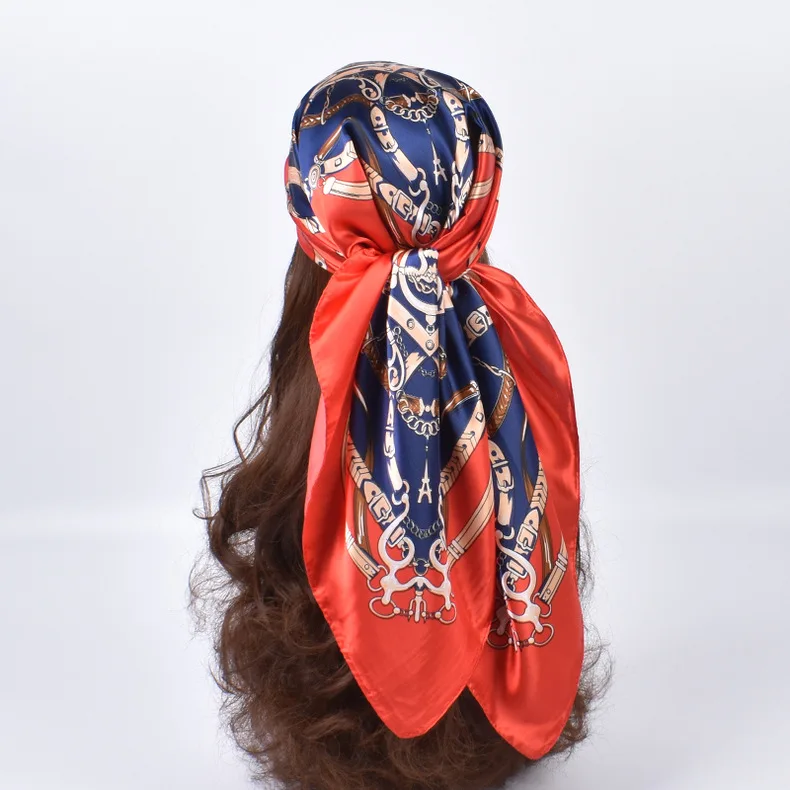 Modisches Kopftuch mit Kettenmuster für Damen, Seidenschal, Haarband, Bandana, Kopftücher, 90*90cm, quadratischer Hijab-Schal für Damen – Detail 12