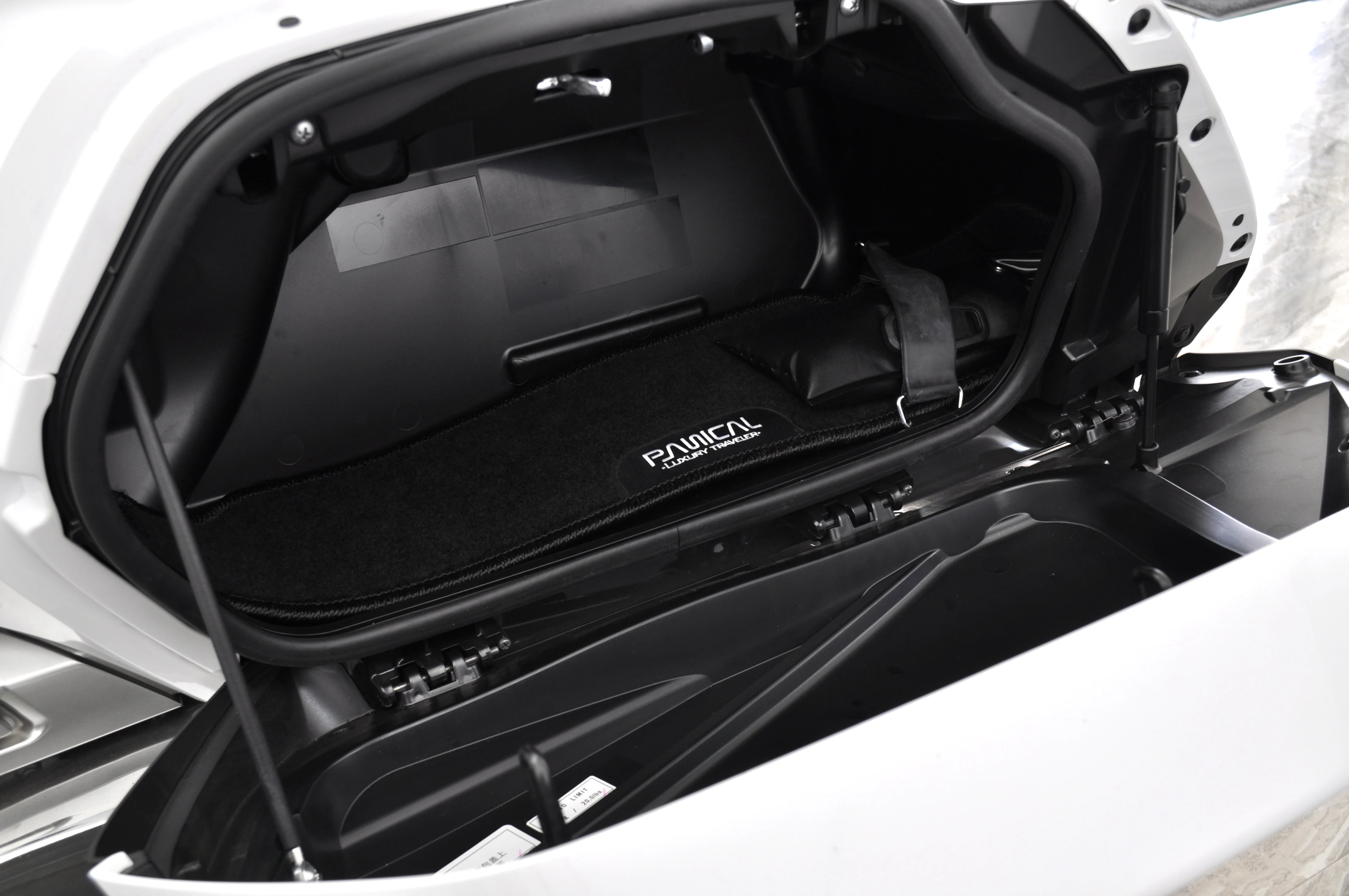 Panical Schutzpolster für die Innenverkleidung des Kofferraums, Kofferraummatte für Honda Gold Wing GL1800 GL1800B F6B Motorrad 2018-2026 – Detail 9
